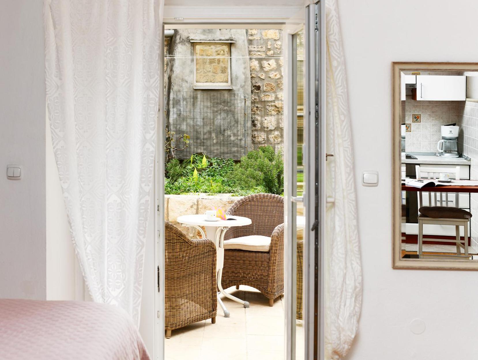 Apartman Sunny Garden *